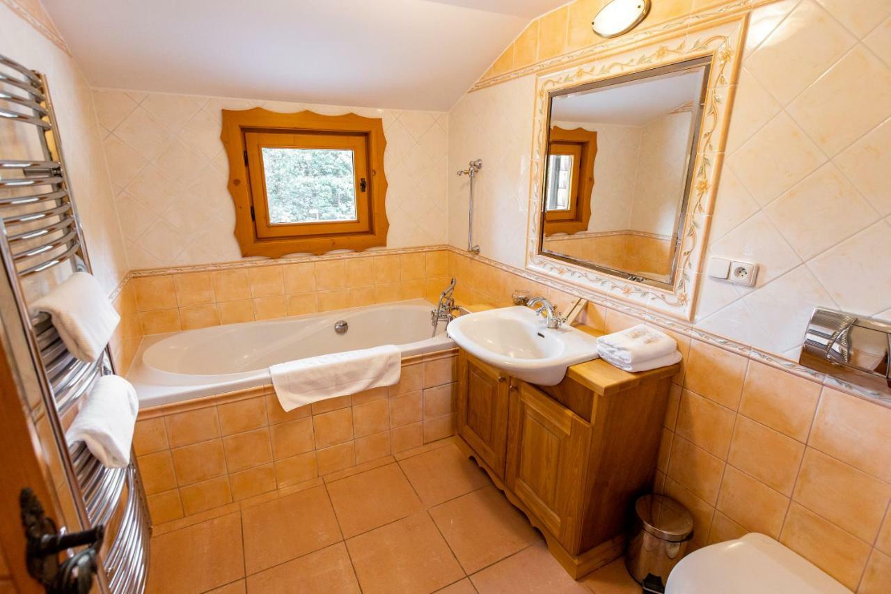 Koliba Expo Hotel Zelezna Zewnętrze zdjęcie